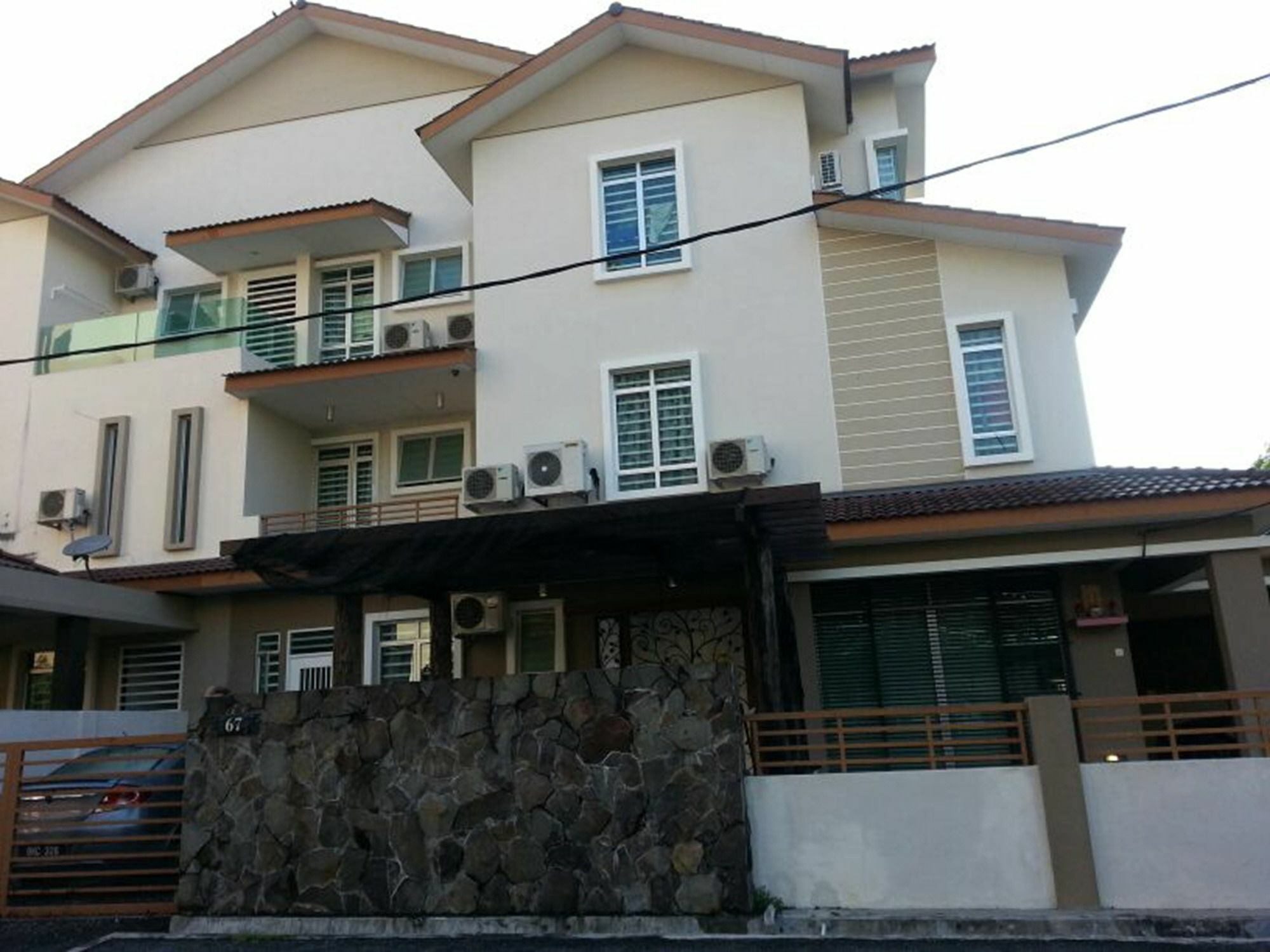 הוילה Bukit Jambul 67 First Island מראה חיצוני תמונה